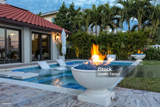 Firepit's & Fireplaces
